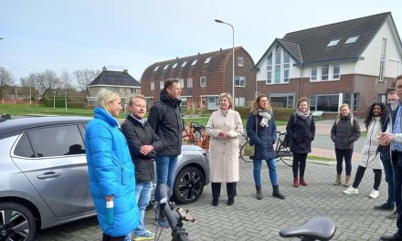 College B&W bezoekt onze wijk